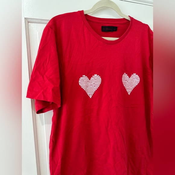 Dr. Martens Airwair red shirt sleeve graphic tee with sequins hearts - Picture 2 of 12